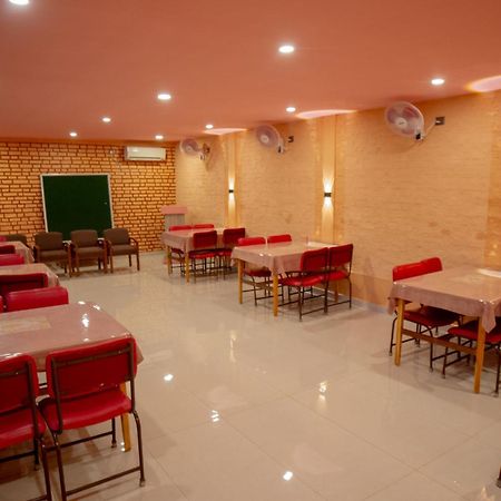 Galaxy Guest House Siddharthanagar Exterior foto