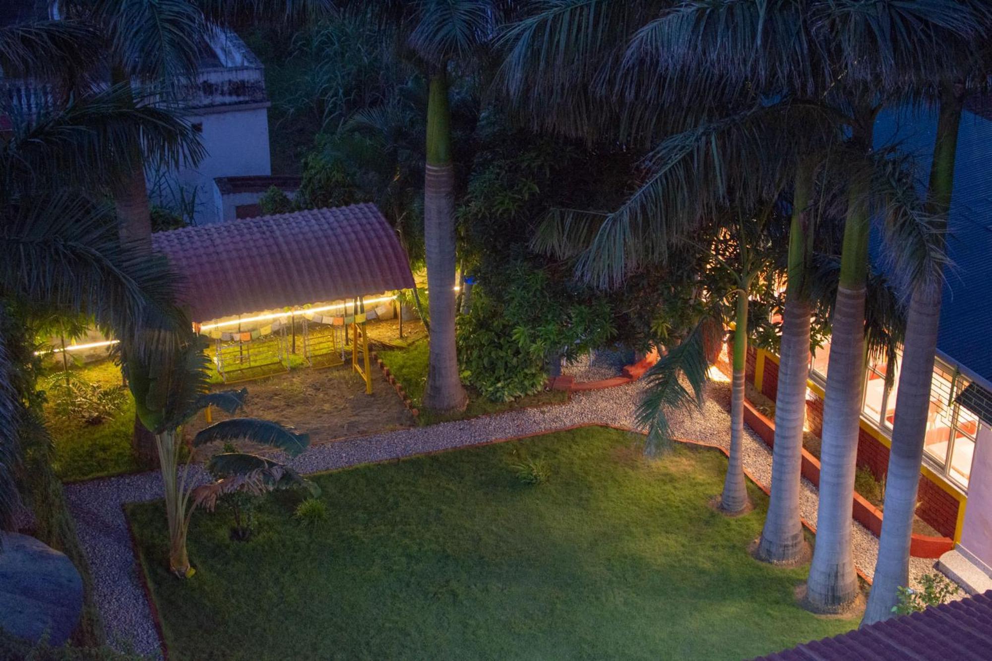 Galaxy Guest House Siddharthanagar Exterior foto